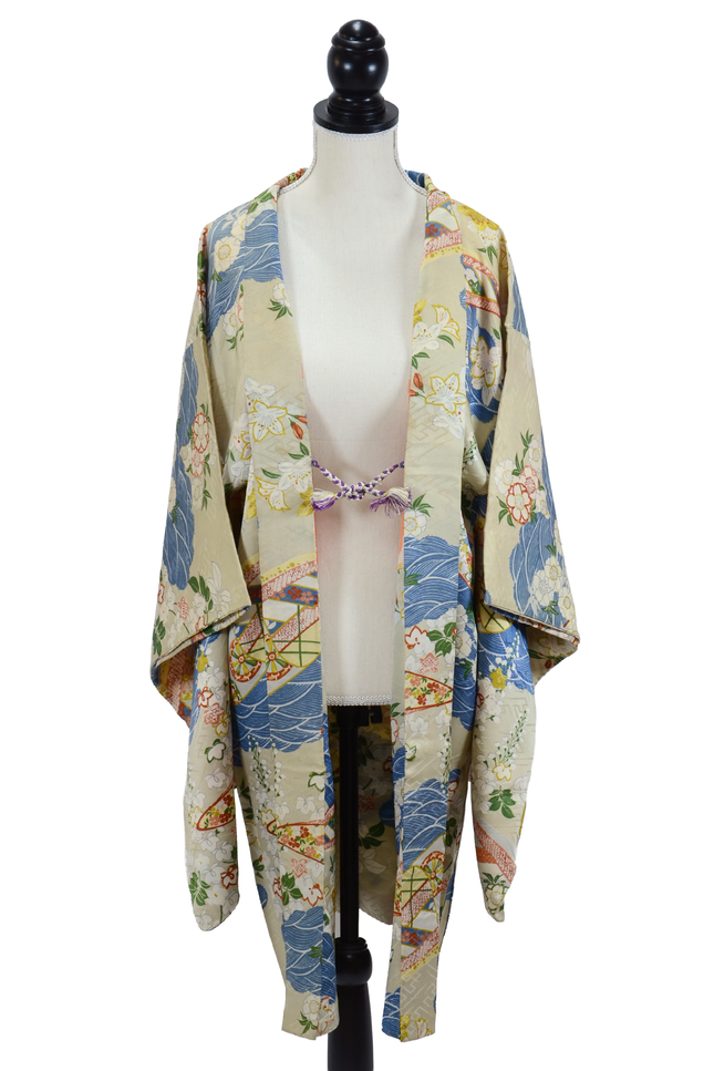 Antique Haori with Fan and Floral Pattern in Natural White