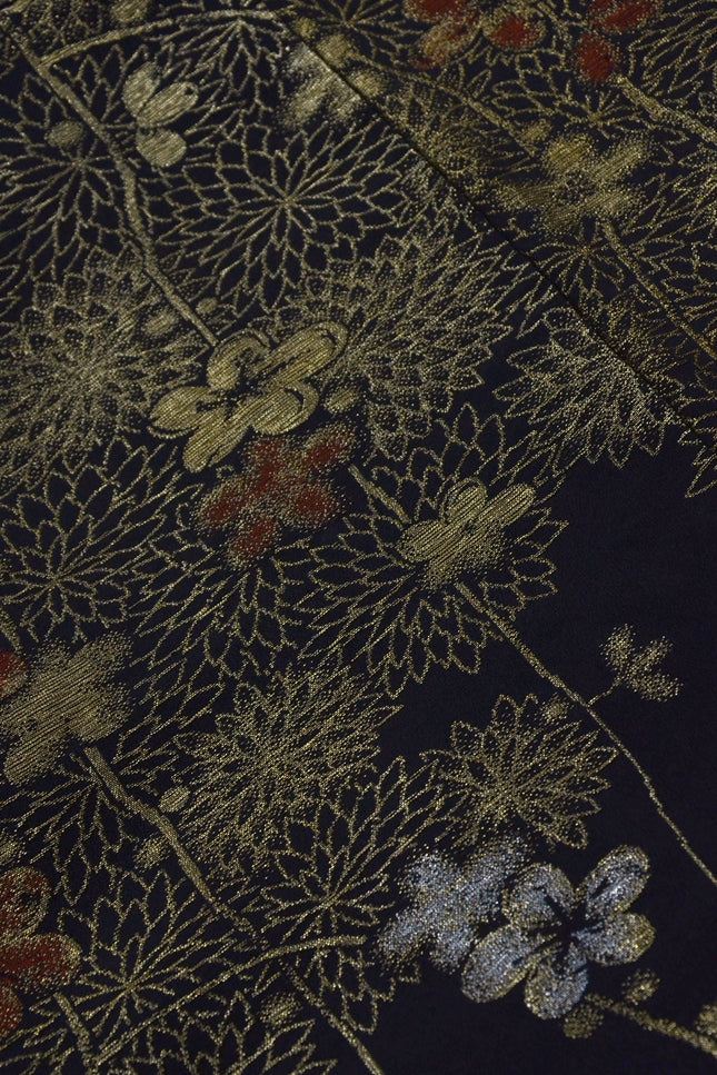 Antiker Haori -  Schwarz mit goldene Blumenmuster