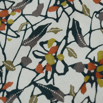 Haori - Weiß mit dem kleine Früchte