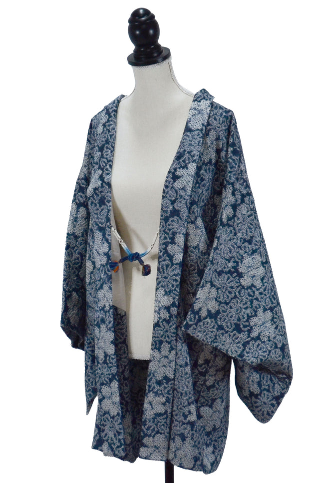 Haori mit Shibori Muster - Tiefblau mit dem Blumen