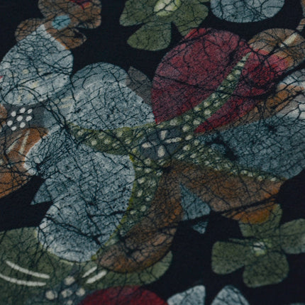 Haori mit mehrfarbigem Blumenmuster