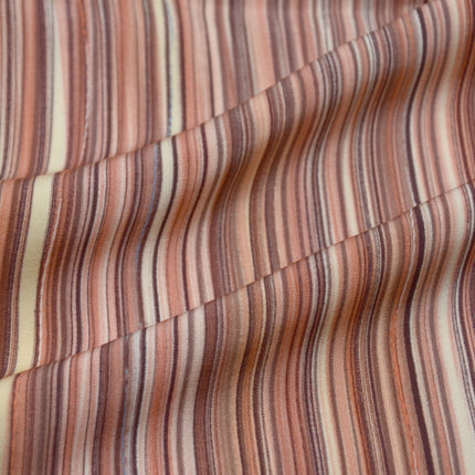 Haori mit einem feinen, mehrfarbigen Streifenmuster