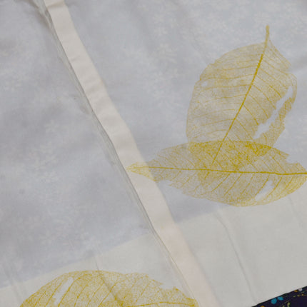 Vintage Haori mit mehrfarbigen Blumenmuster.