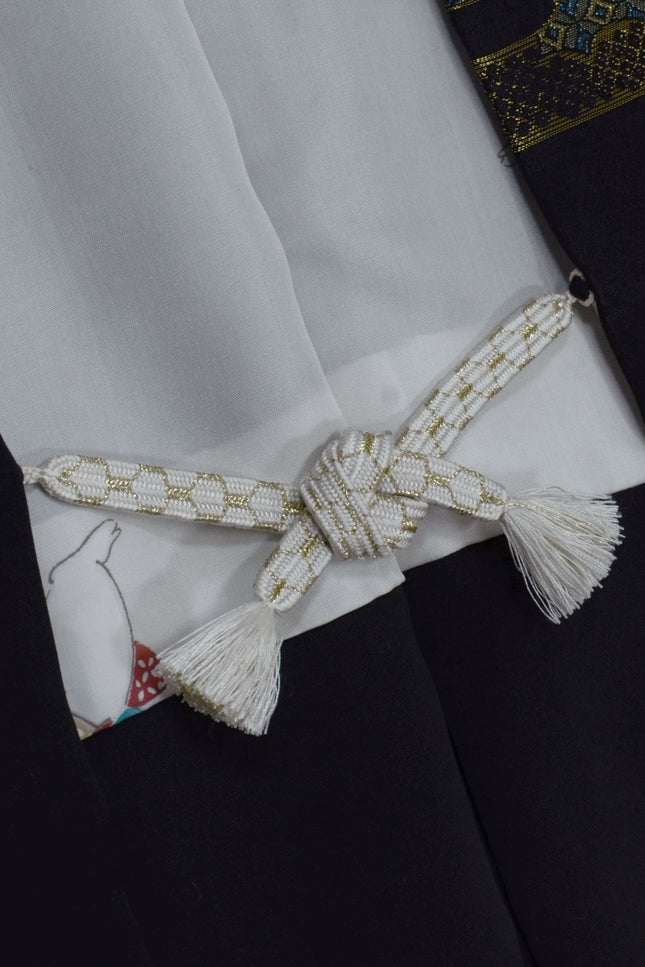 Haori mit Kirschblüten- und Ahornmustern aus Goldfäden