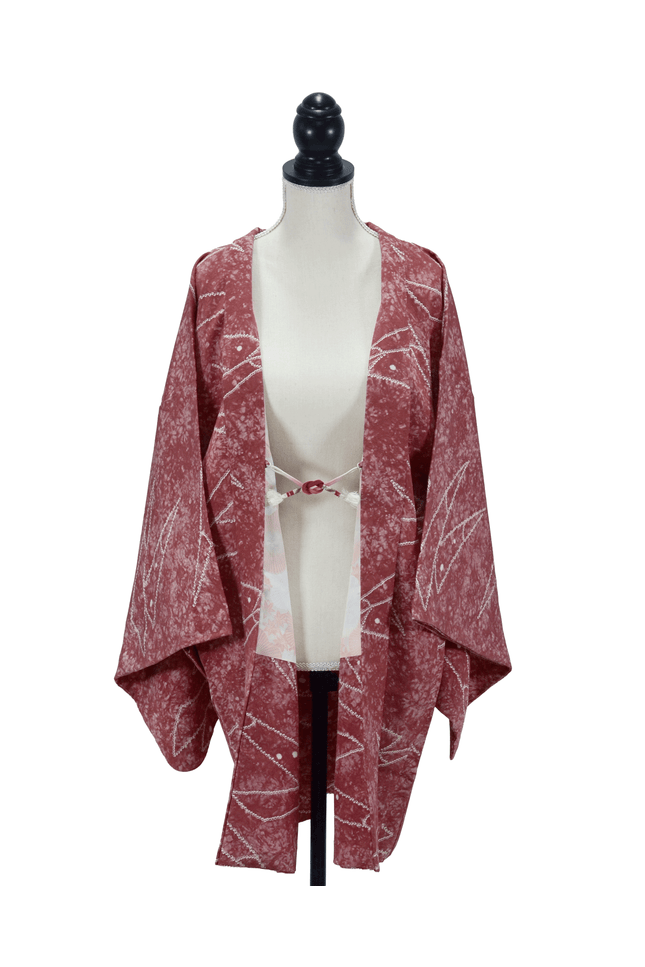 Vintage Haori with a delicate pink tone and Shibori-like pattern