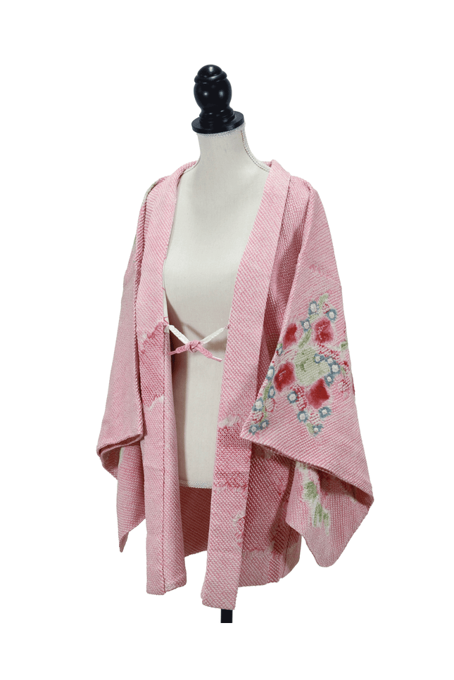 Vintage Haori with a floral Shibori pattern in delicate pink