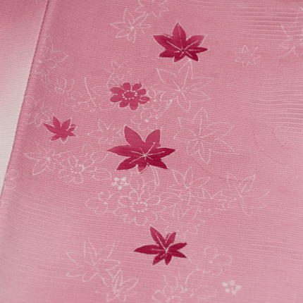 Vintage Haori mit Ahornblättern in zartem Pastellrosa