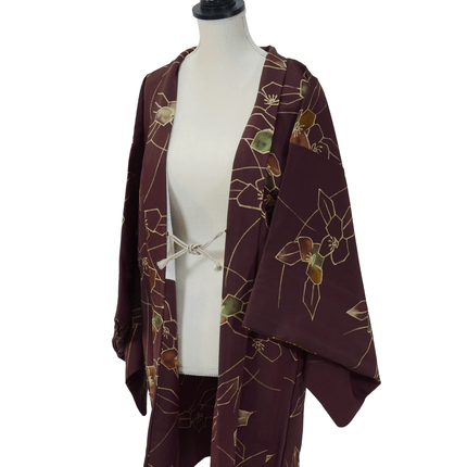 Vintage Haori mit stilisiertem Blumenmuster in Bordeauxrot