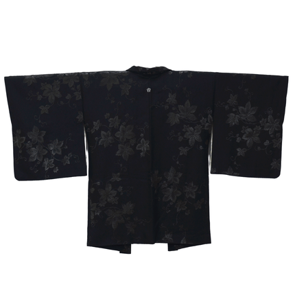Vintage Haori mit eingewebtem floralen Arabeskenmuster in Schwar