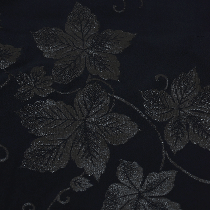 Vintage Haori mit eingewebtem floralen Arabeskenmuster in Schwar