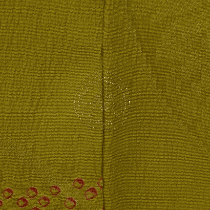 Antiker Haori mit Kranichmotiv in Gelbgrün und Shibori-Innenfutter ( ca 1920 - 1930 )