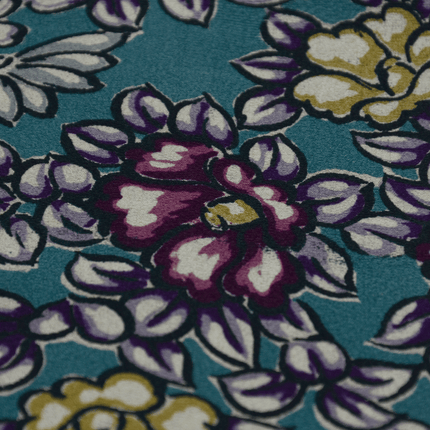 Vintage Haori mit floralem Allover-Muster in Retro-Farben