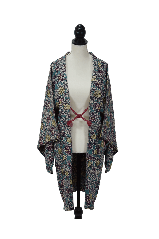Vintage Haori with an all-over floral pattern in retro colors