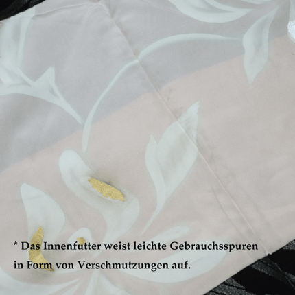 Schwarzer Vintage-Haori mit Chrysanthemen und Herbstgras