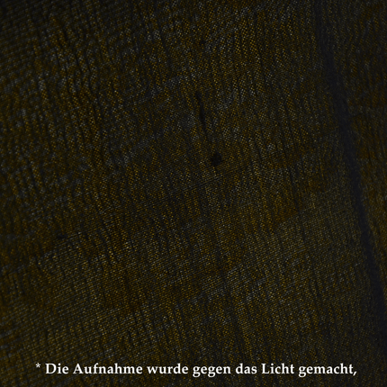 Schwarzer Vintage-Haori aus Seide mit goldgesticktem Familienwappen