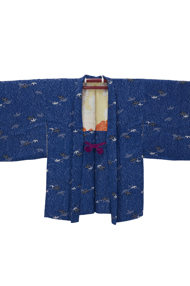 Vintage Haori aus Seide mit ‚Iki‘-Ästhetik und floraler Innenfütterung