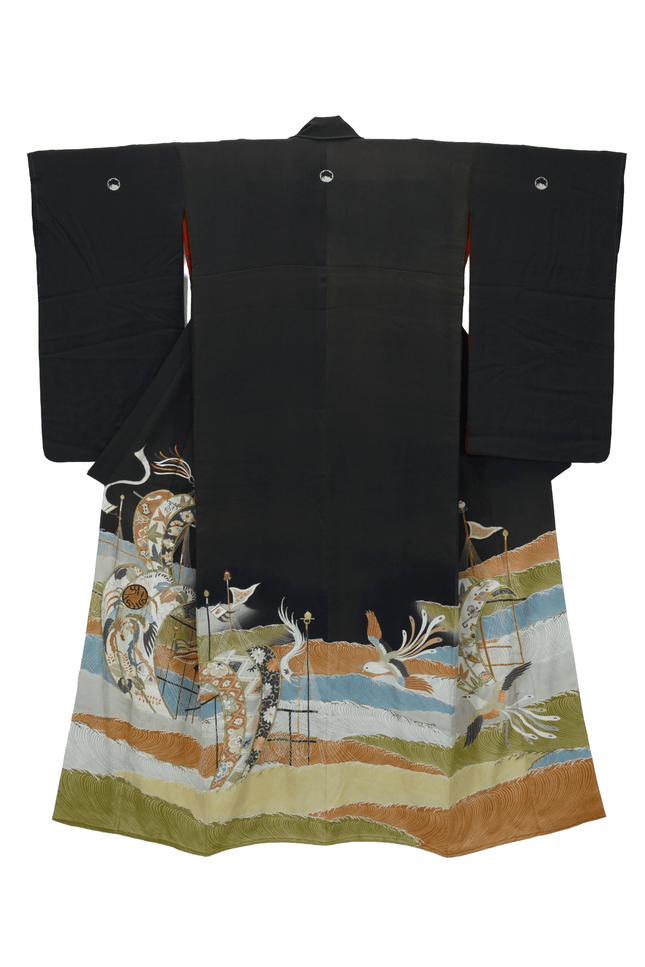 Antique kimono with Eba pattern ( ca. 1910- 1920 )