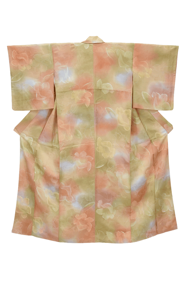 Vintage Kimono with a gentle color gradient