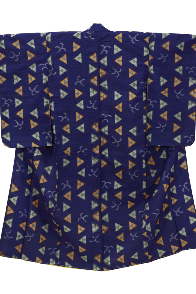 Vintage kimono in indigo blue from the period approx. 1930–1950.
