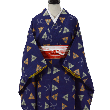 Vintage Kimono in Indigoblau aus der Zeit ca. 1930–1950.