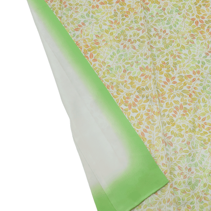 Vintage Kimono mit feinem Blattmuster in Pastellfarben aus Seide (1960–1980)