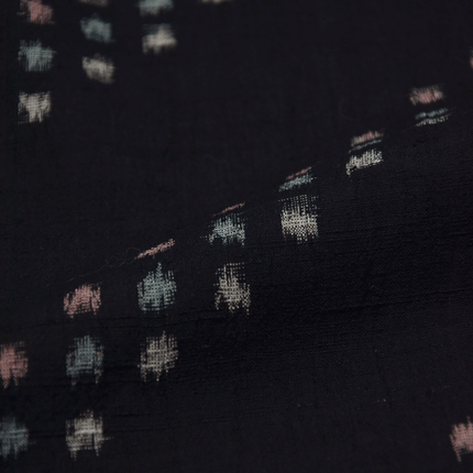 Vintage Kimono mit Kasuri-Muster aus Seide – Schwarz/Rot, 1950–70er